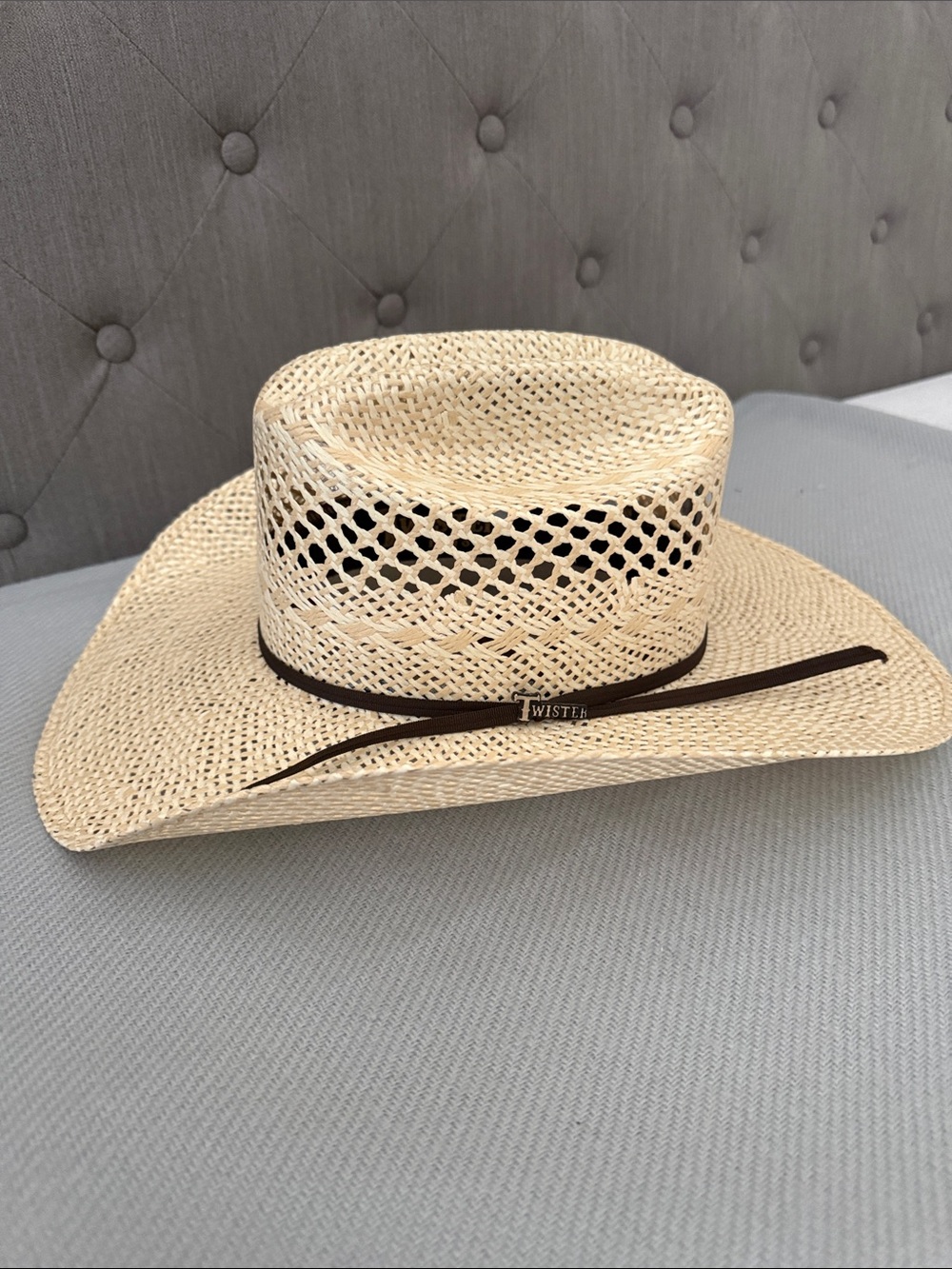 Twister Straw Western Hat in Natural with Brown Band Unisex 7 1/4